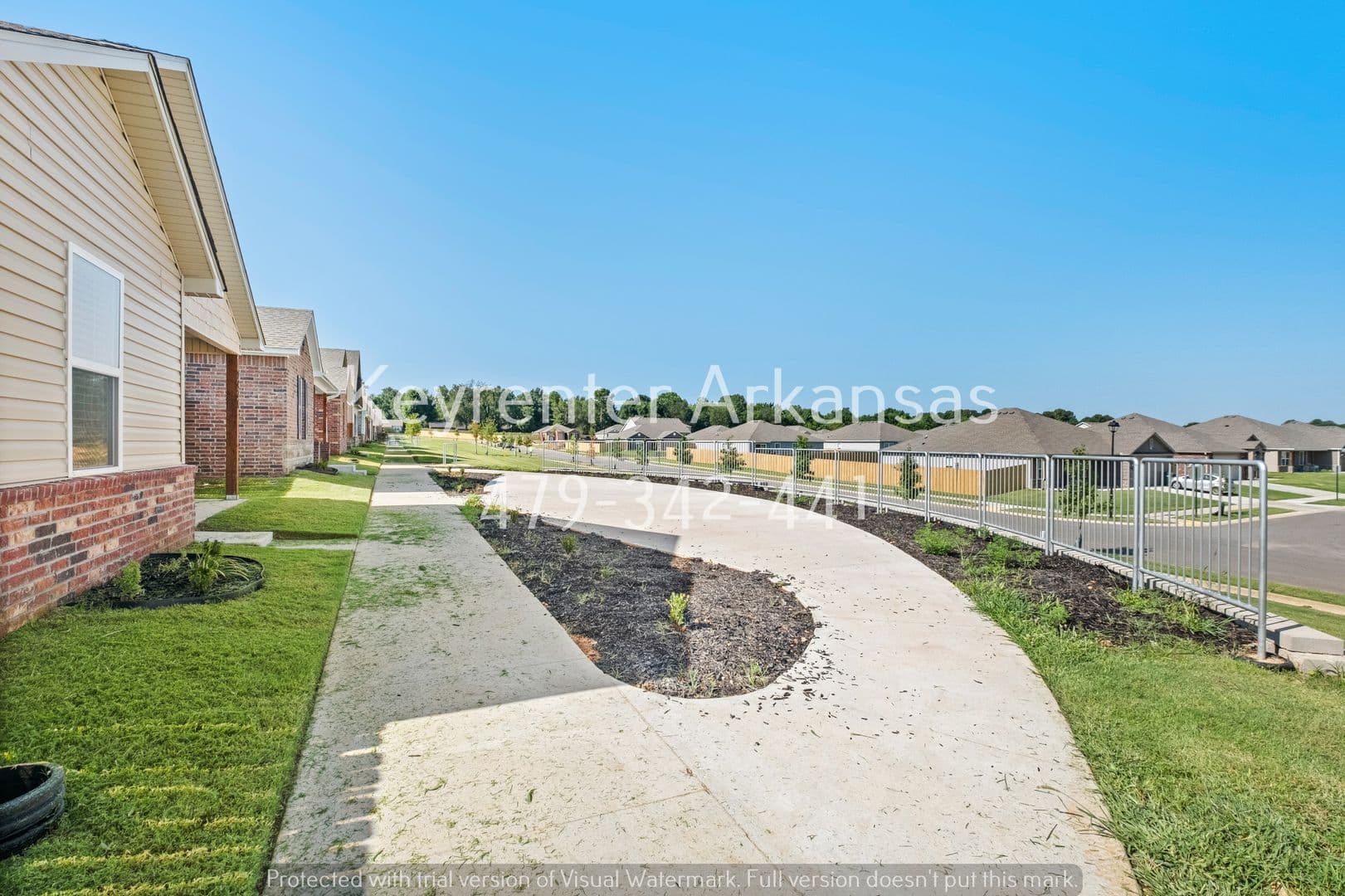 Fayetteville House: 2476 N Raven Ln
