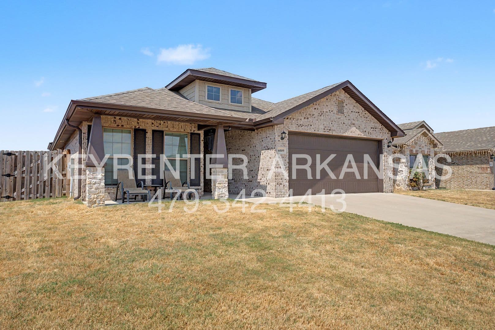 Bentonville House: 6009 NW Silas St