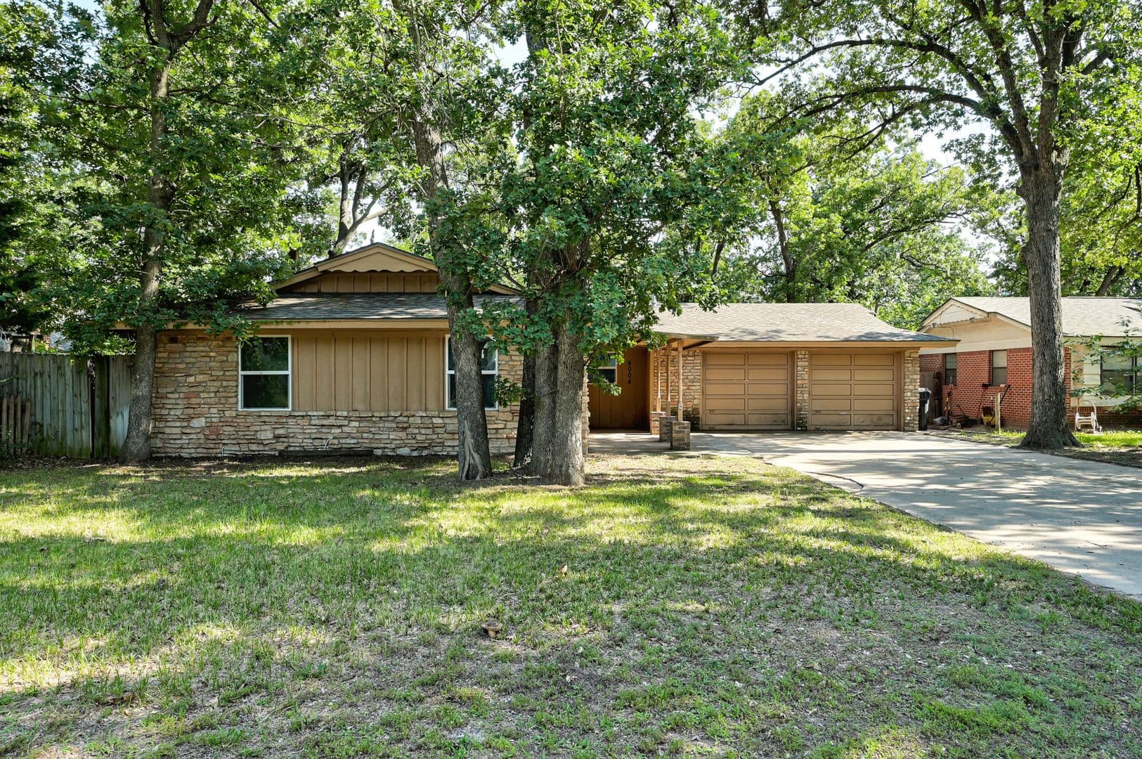 Oklahoma City House: 6004 NW 27th St