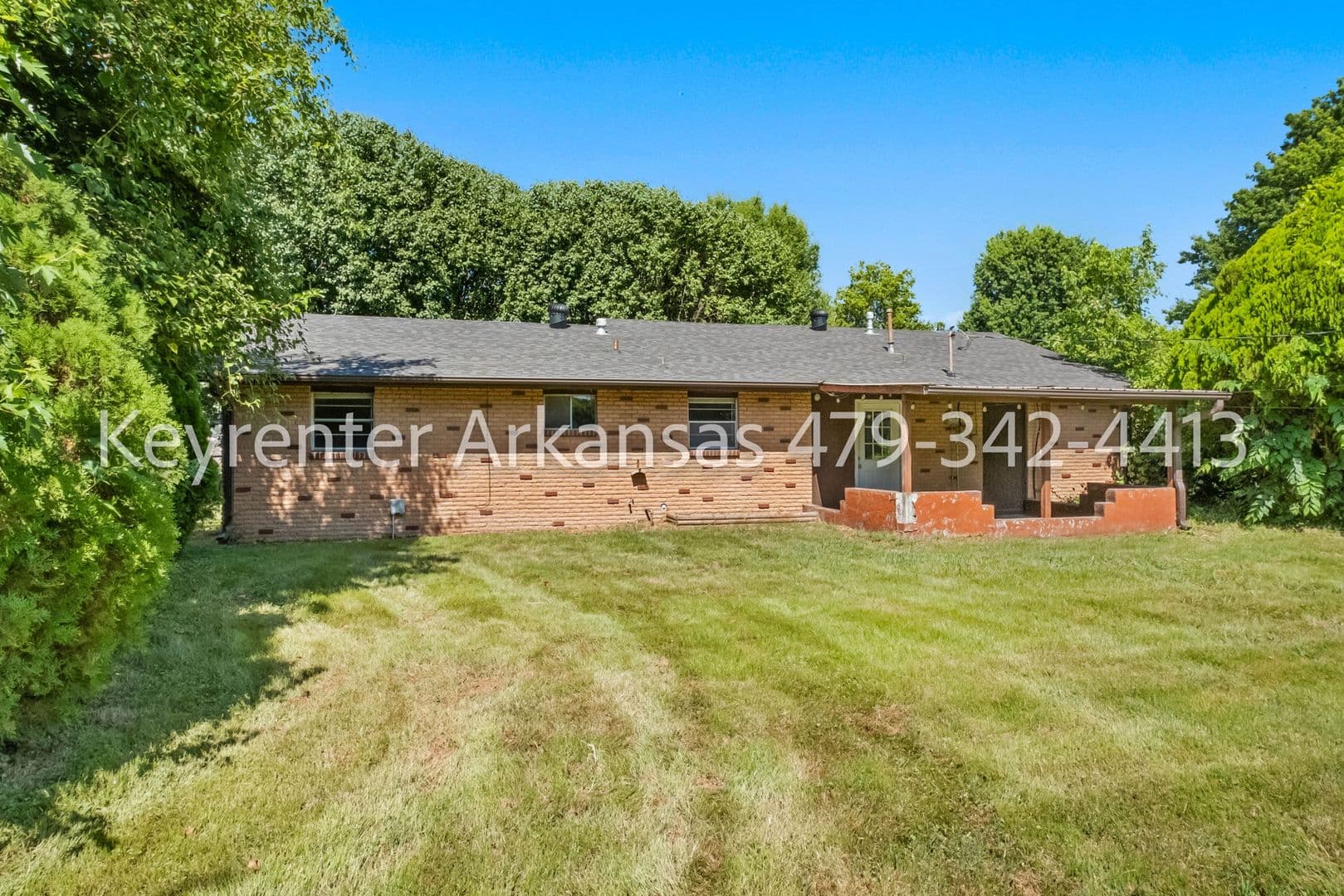 Springdale House: 207 Carlton St