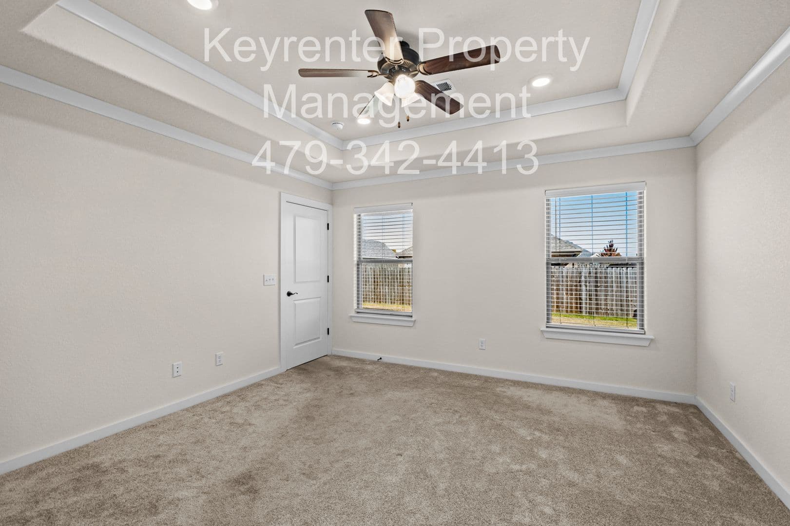 Fayetteville House: 4532 W Newton Ave