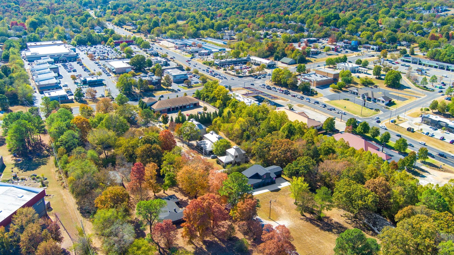 Fayetteville House: 2096 Box Ave