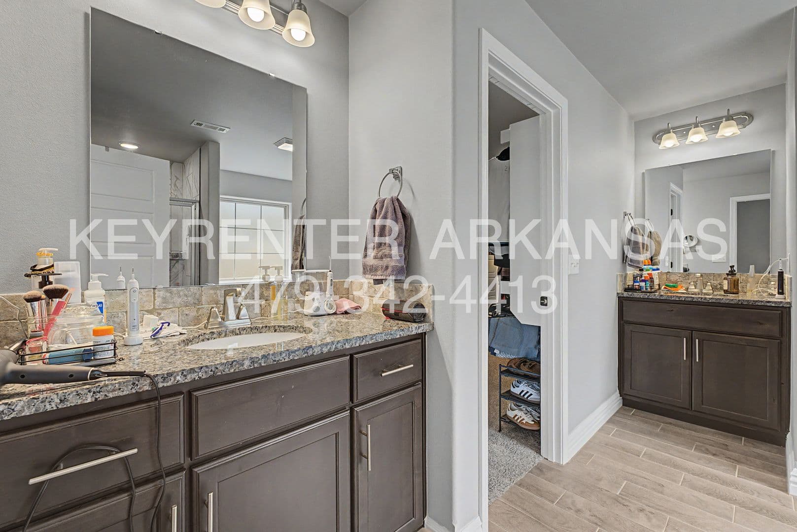 Bentonville House: 6009 NW Silas St