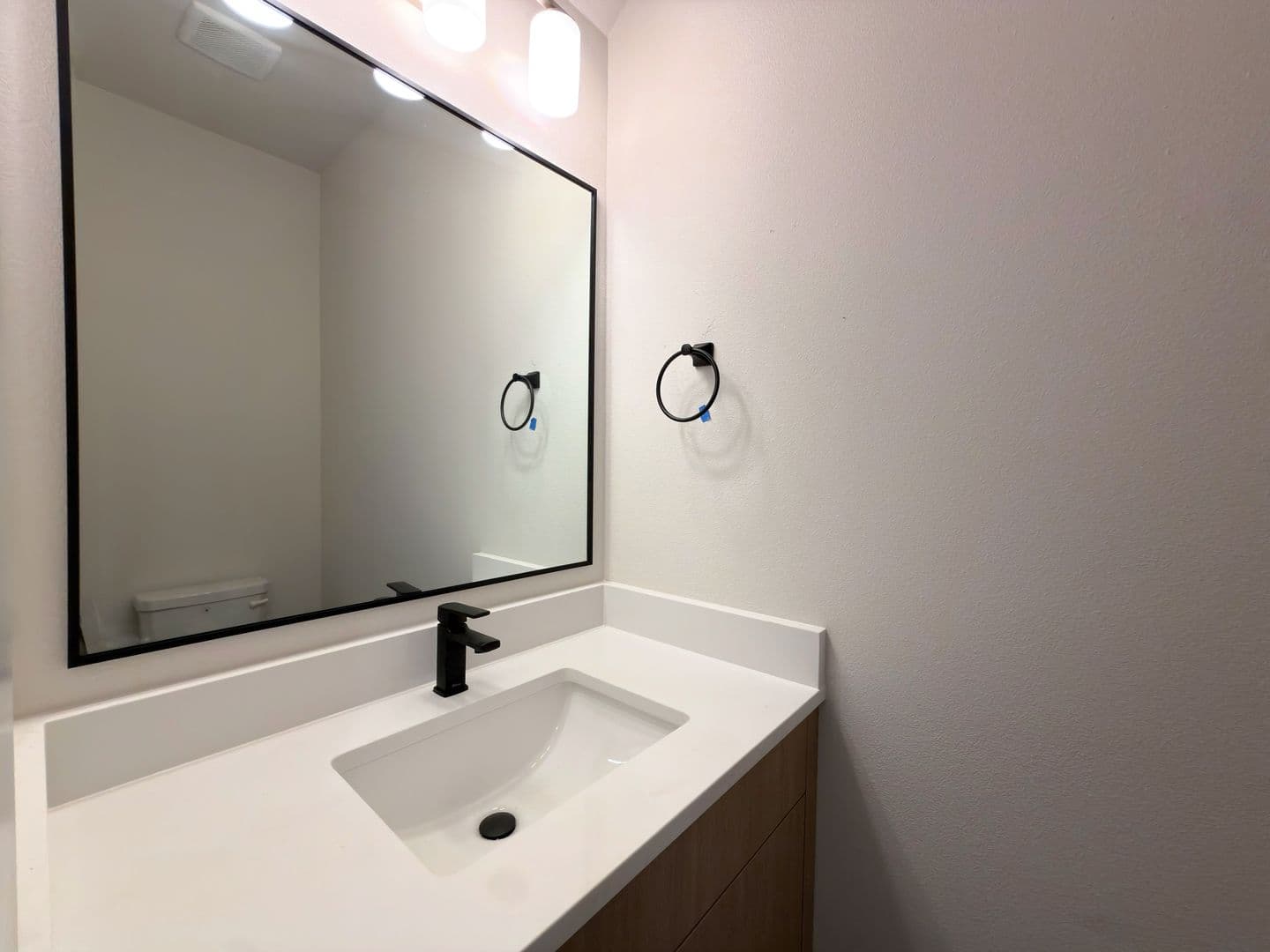 Rogers Townhome: 3600 W Persimmon St