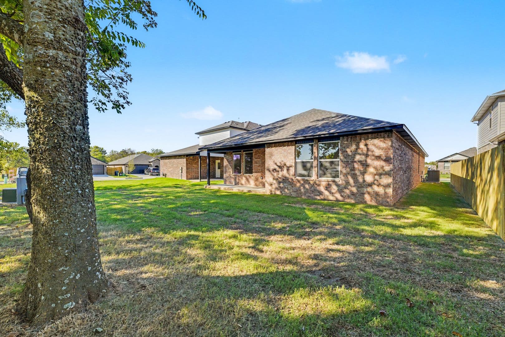 Fayetteville House: 4560 W Triangle St