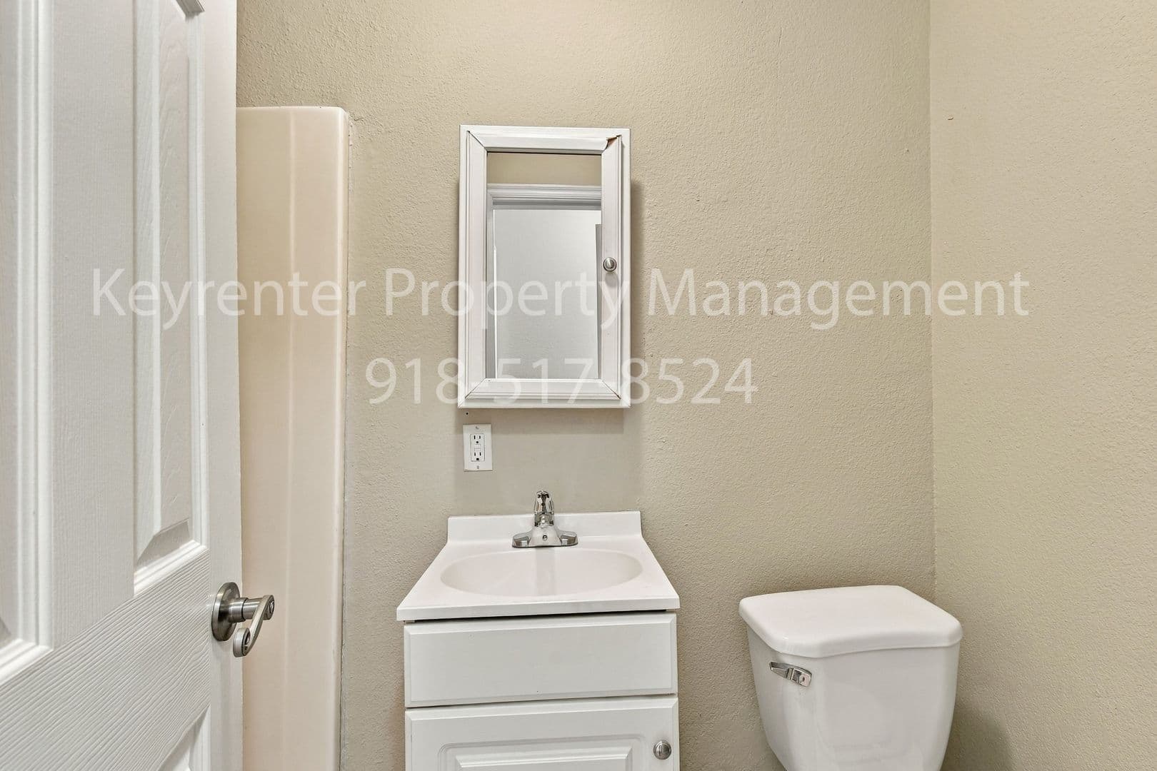 Tulsa House: 35 S Joplin Ave