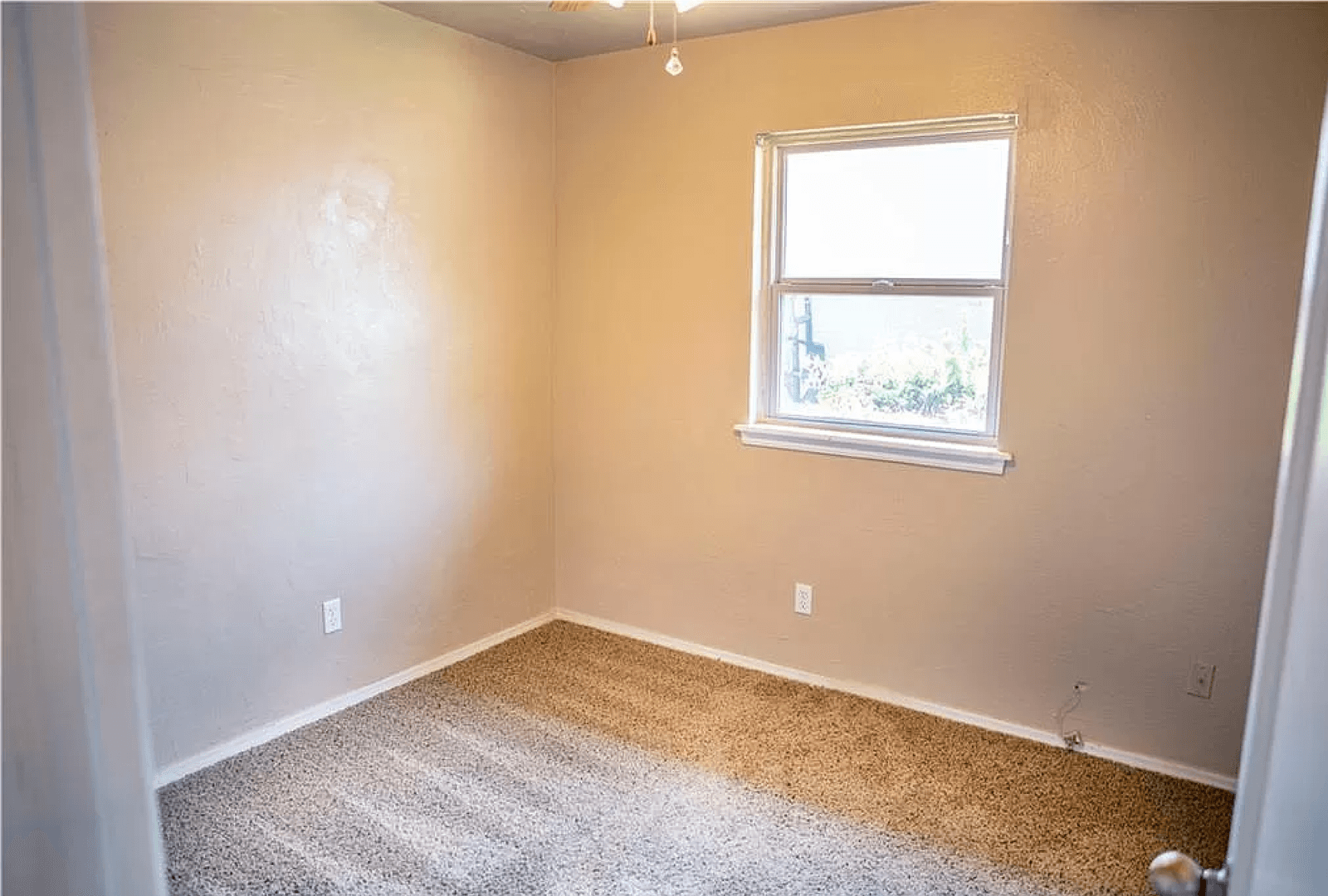 Del City House: 204 Vickie Dr