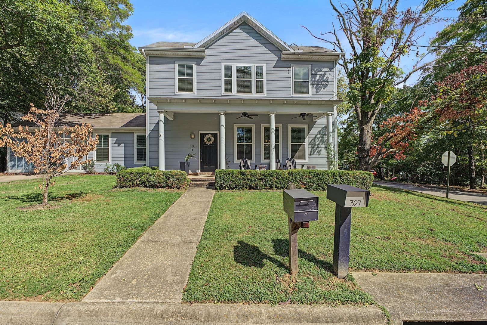 Fayetteville House: 380 S East Ave