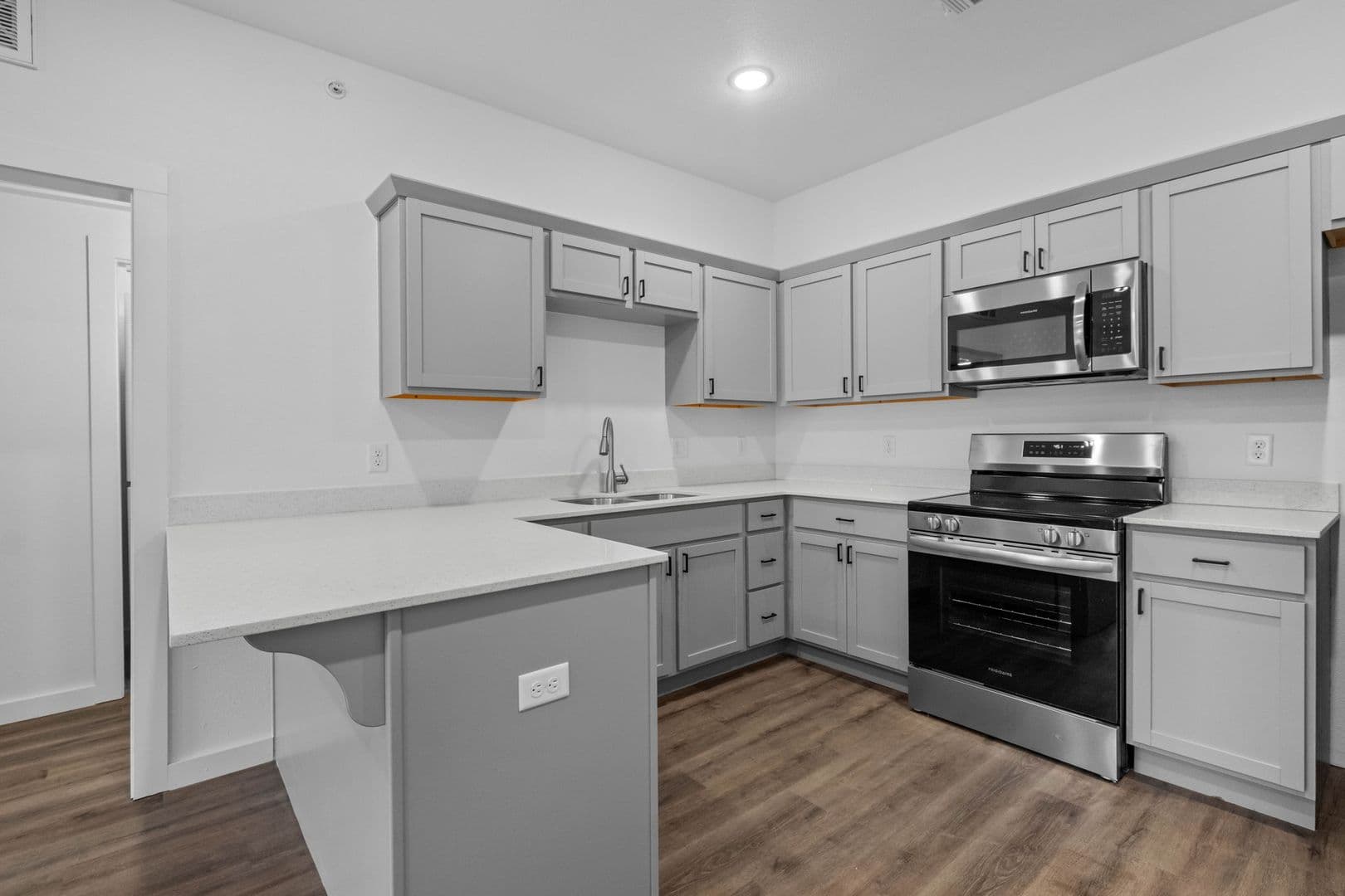 Fayetteville Apartment: 1096 S Bacardi Ave