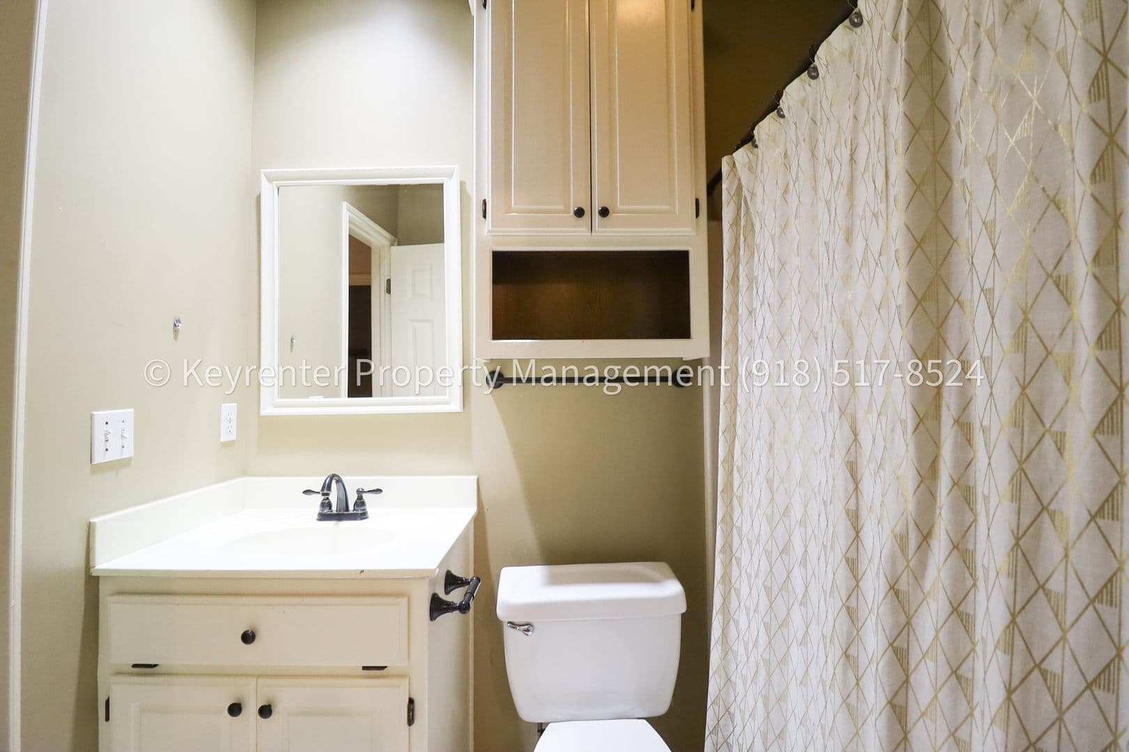 Tulsa House: 8703 E 95th Pl