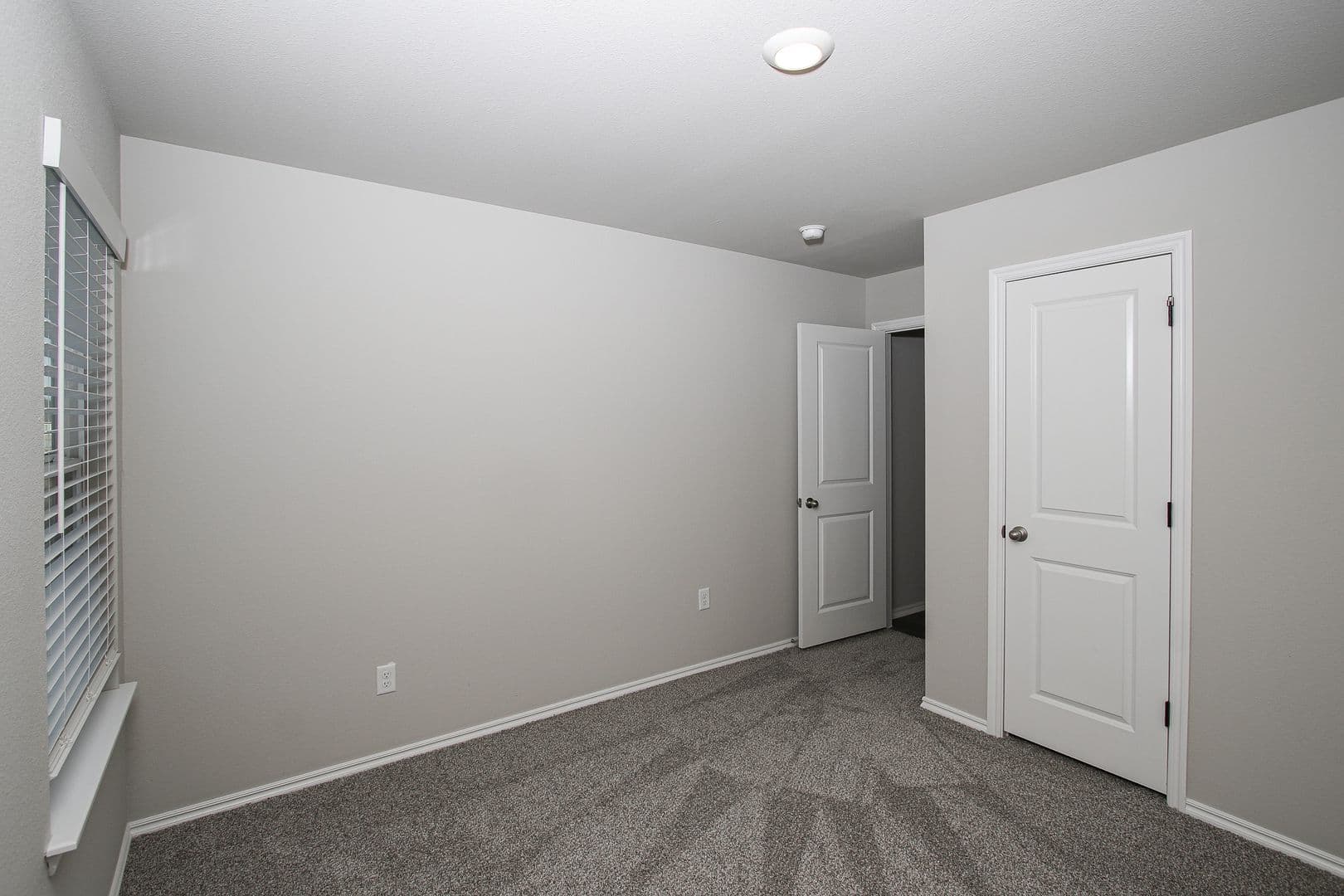 Gentry House: 606 Comanche Dr