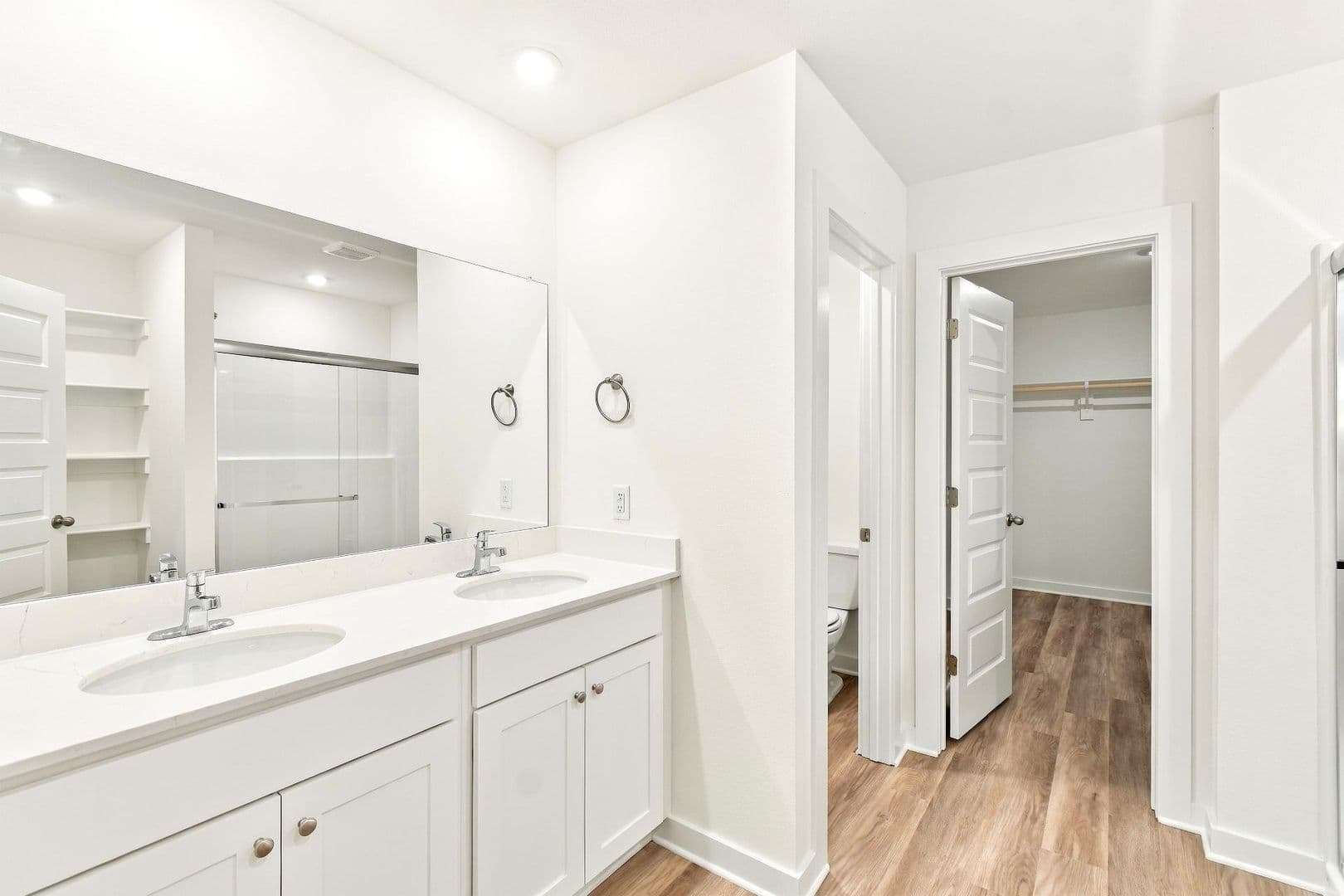 Fayetteville House: 4560 W Triangle St