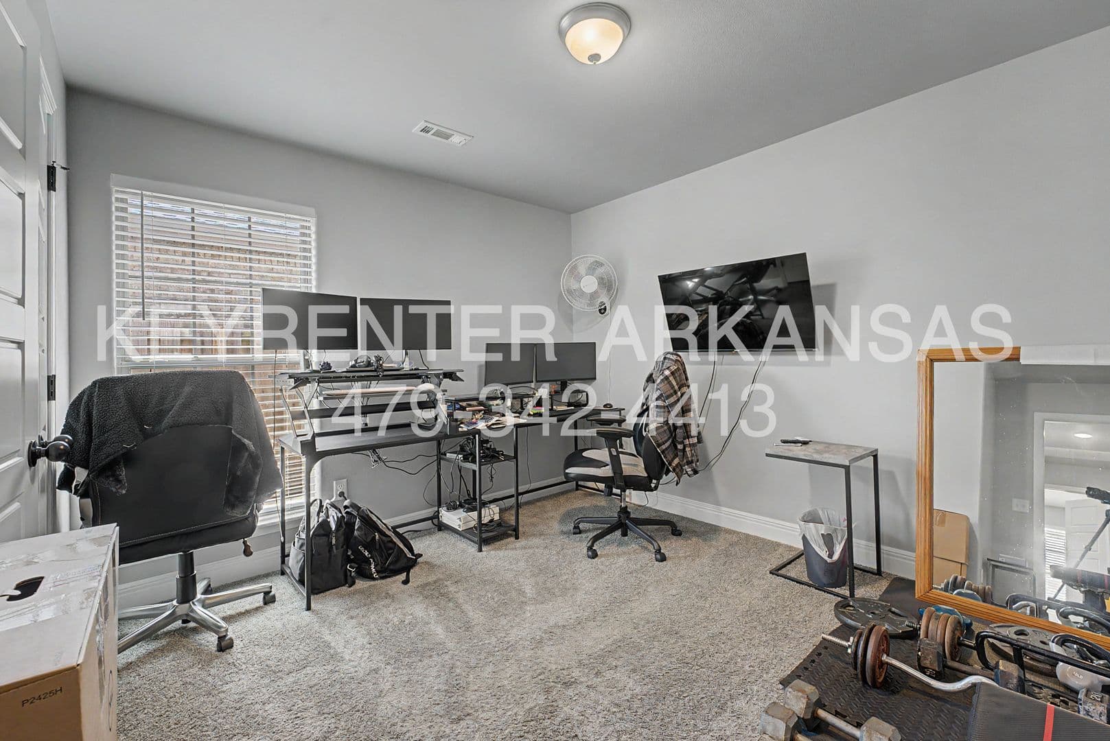 Bentonville House: 6009 NW Silas St