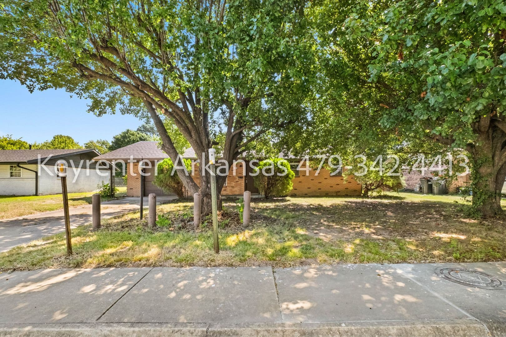 Springdale House: 207 Carlton St