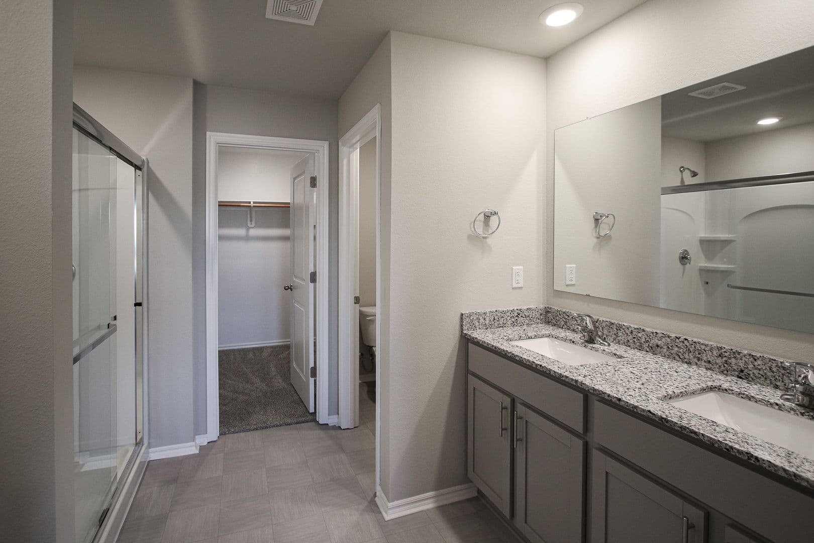 Gentry House: 606 Comanche Dr