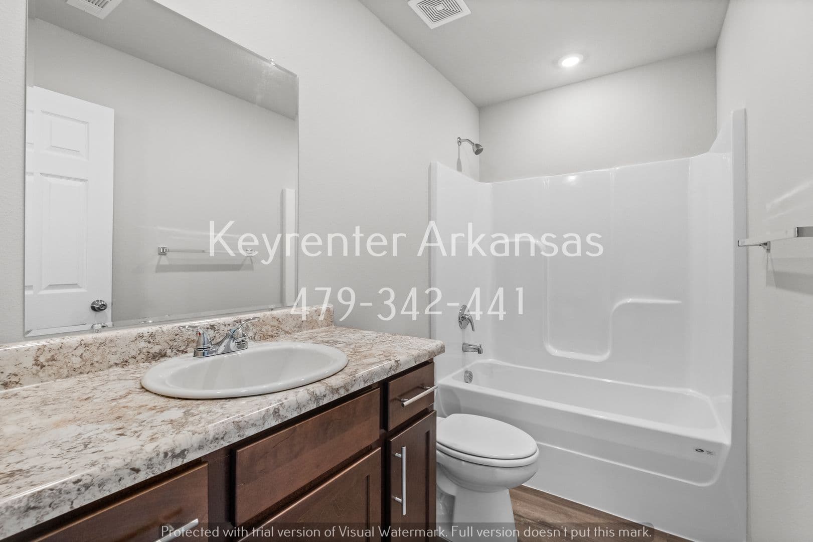 Fayetteville House: 2476 N Raven Ln