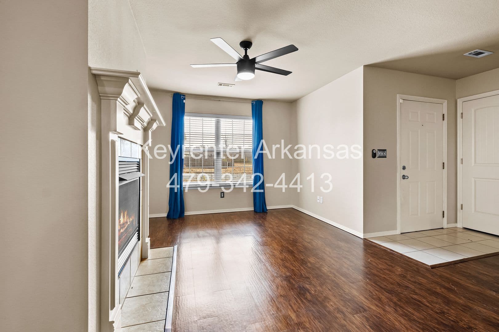 Fayetteville House: 1481 S Holland Dr