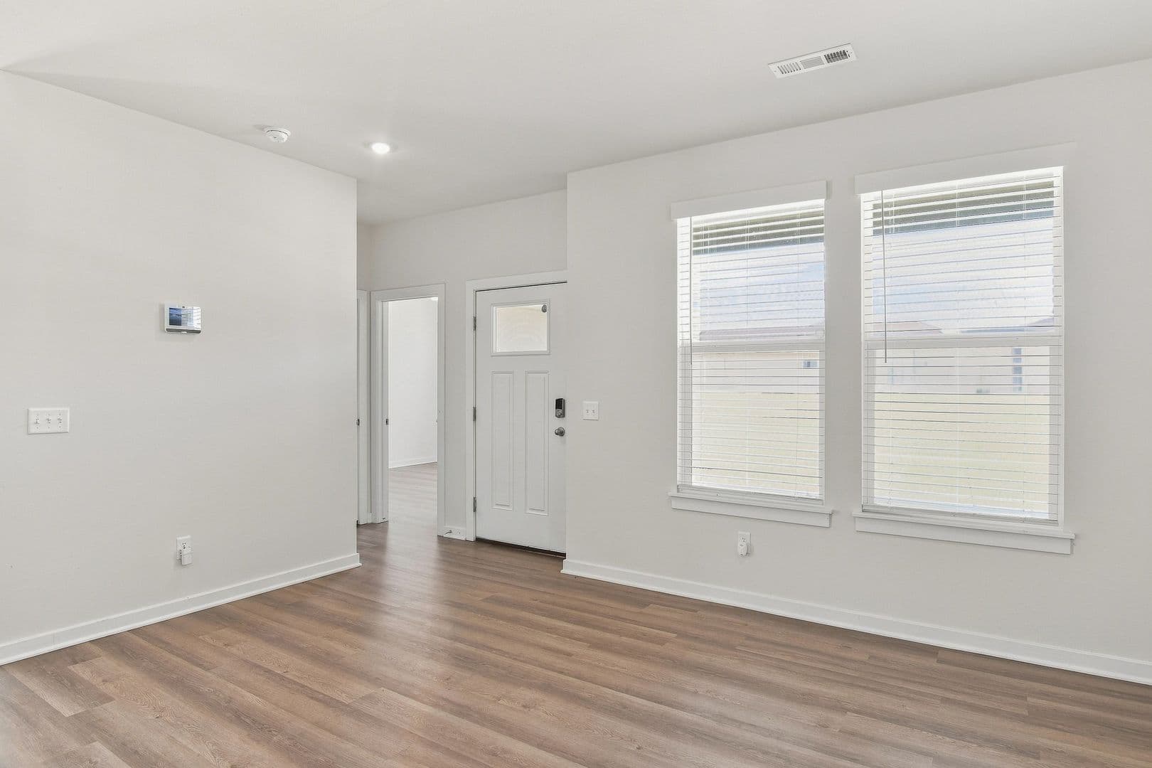Fayetteville House: 4802 W Planetree St