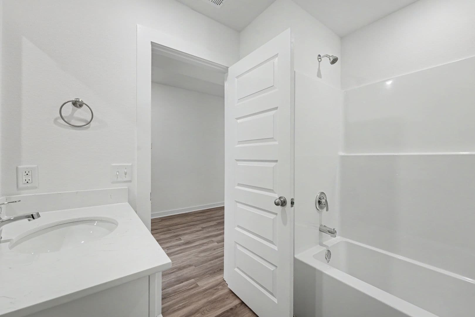 Fayetteville House: 4560 W Triangle St