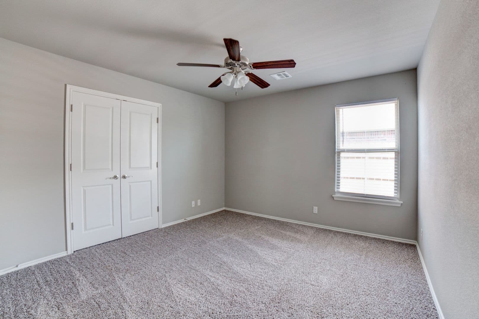 Jenks House: 424 E 129th Pl S