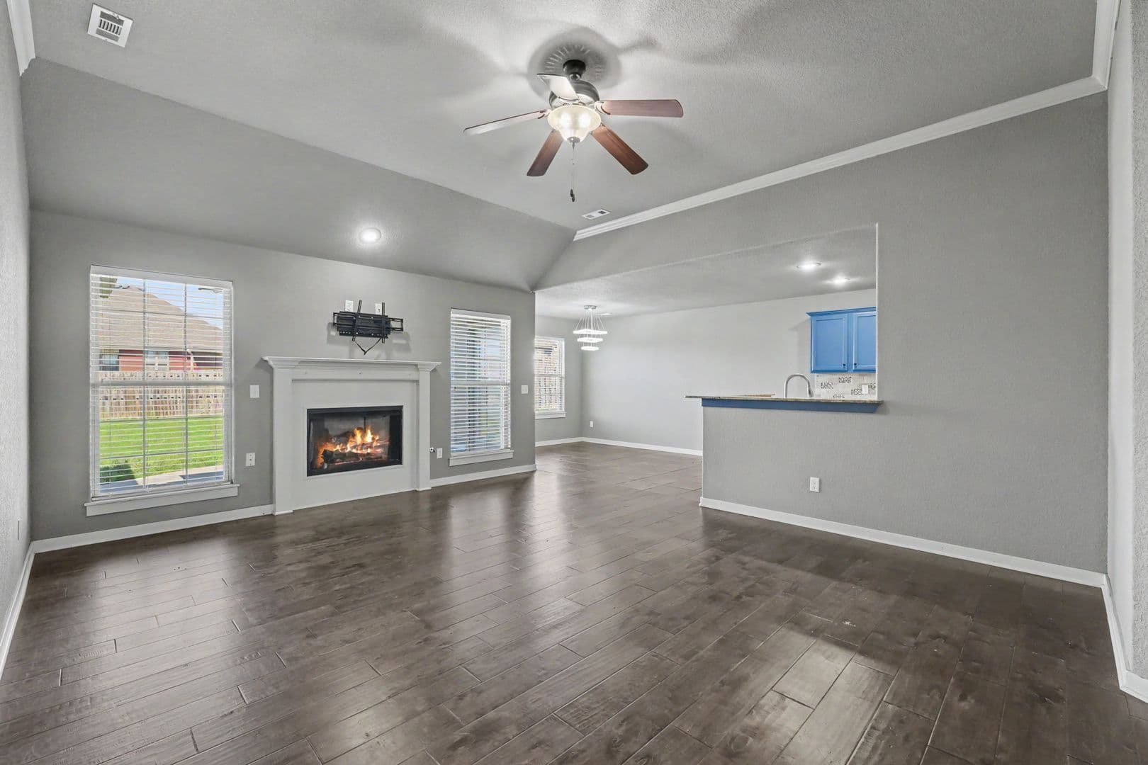 Springdale House: 3862 Kirkbridge Pl
