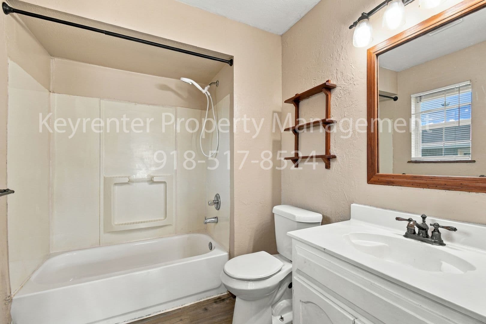 Broken Arrow House: 2505 E Princeton St