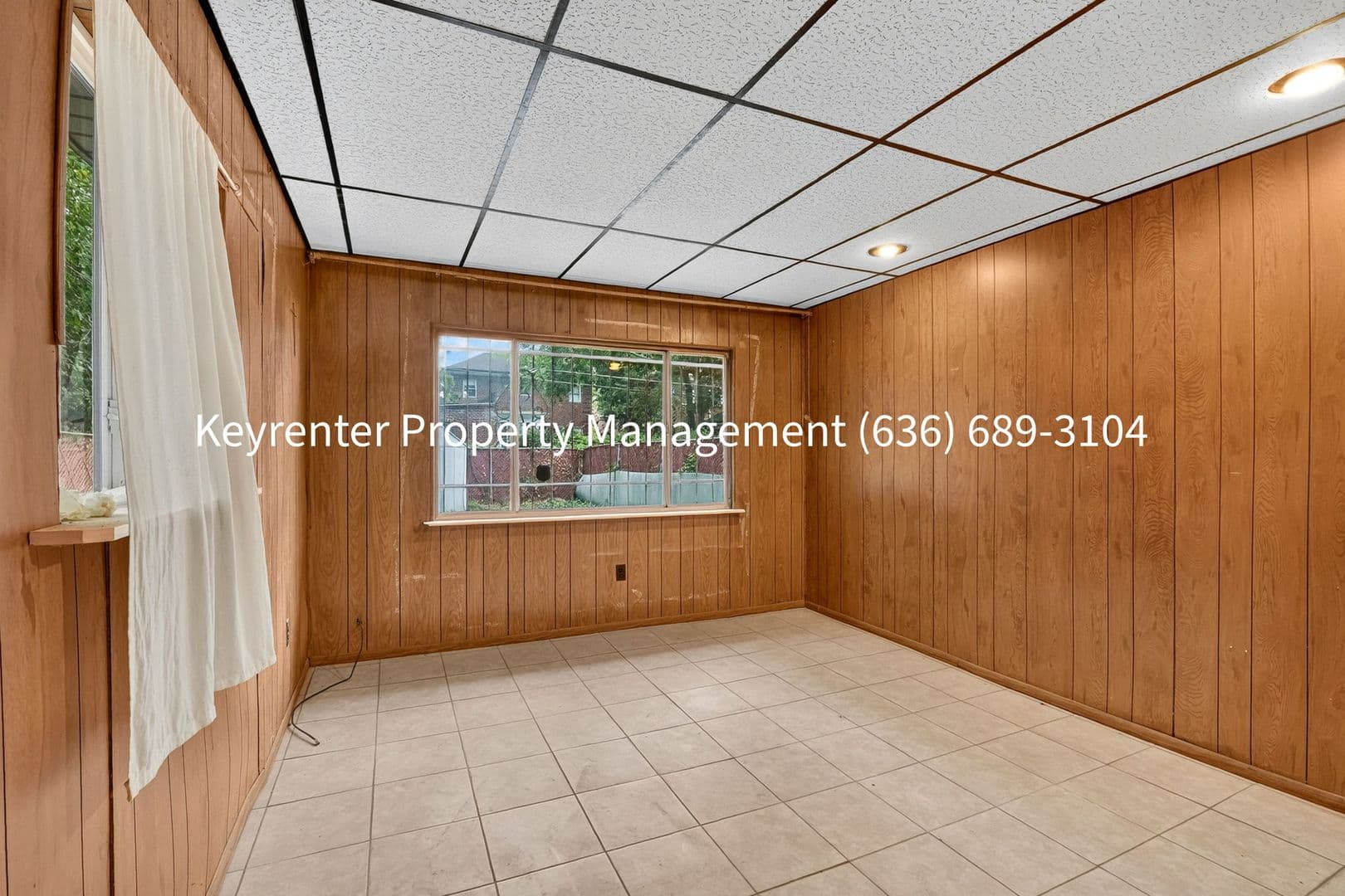 Saint Louis House: 5855 Pershing Ave