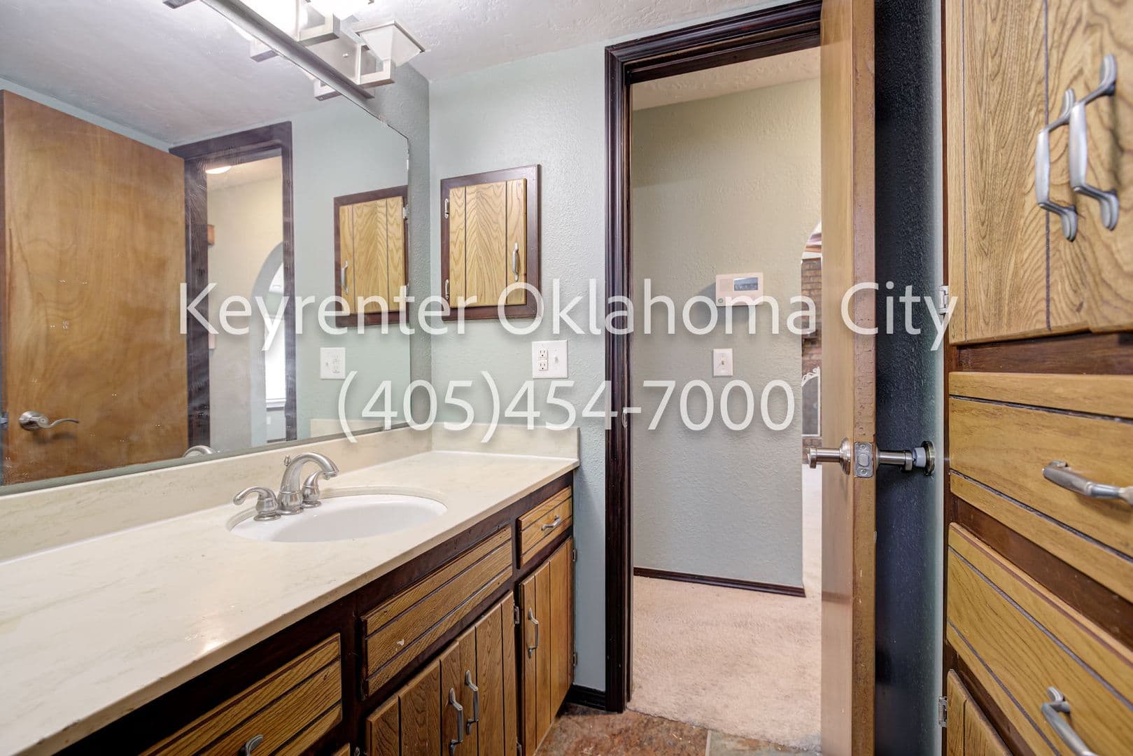Oklahoma City House: 10912 N Blackwelder Ave
