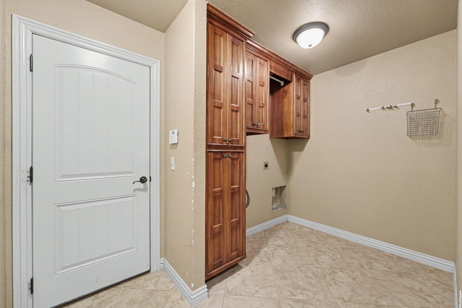 Bentonville House: 4005 SW Grace Farms Rd
