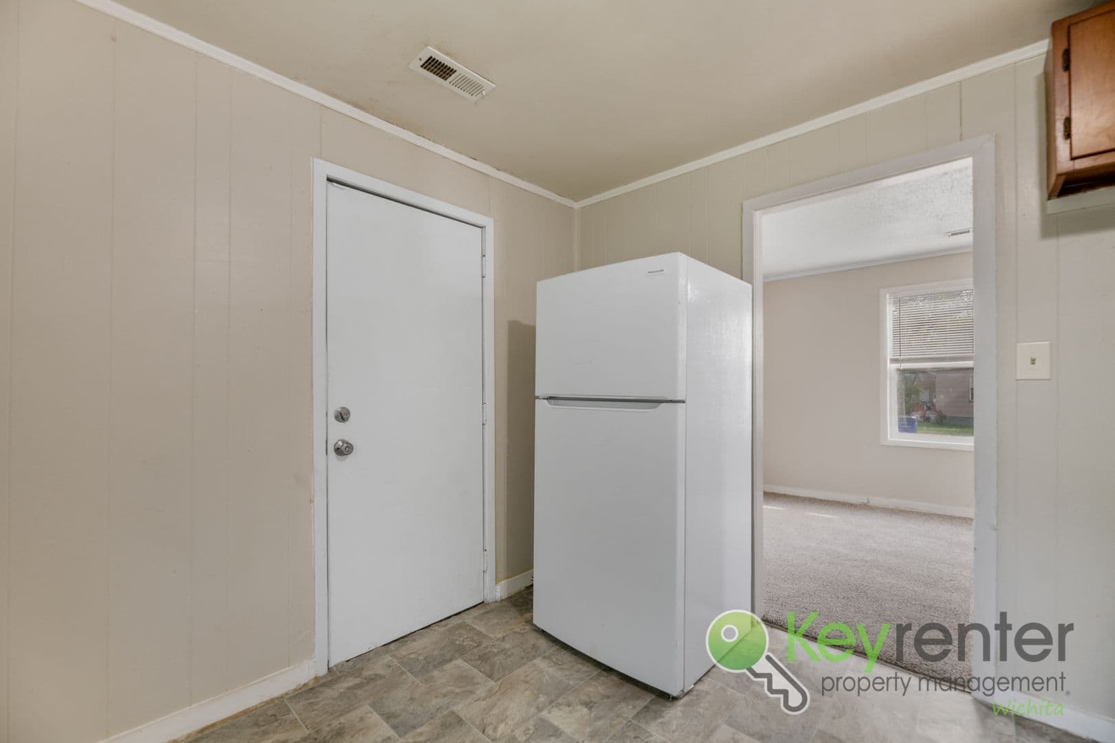 Wichita Apartment: 4301 E Whitney Ln