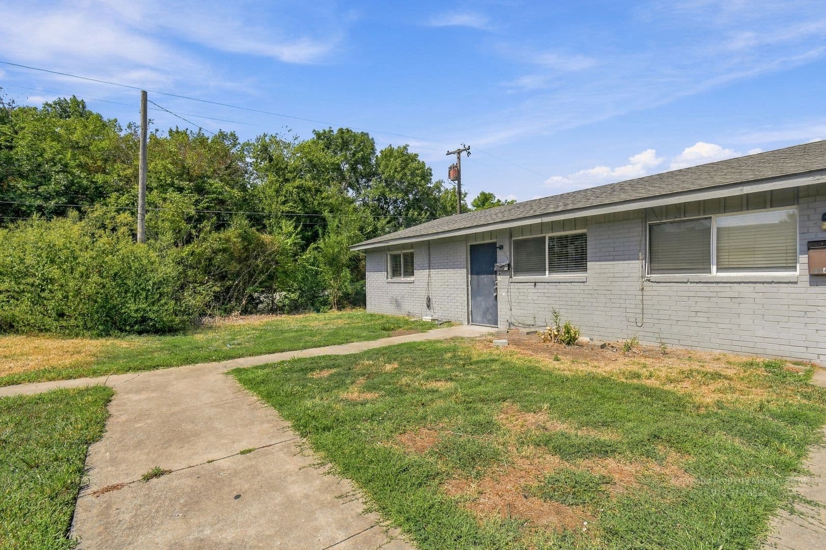 Tulsa House: 1072B N Irvington Ave
