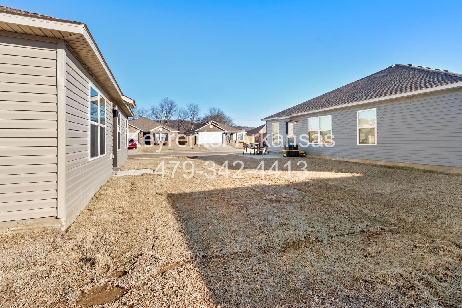 Fayetteville House: 846 E Sparrow Way