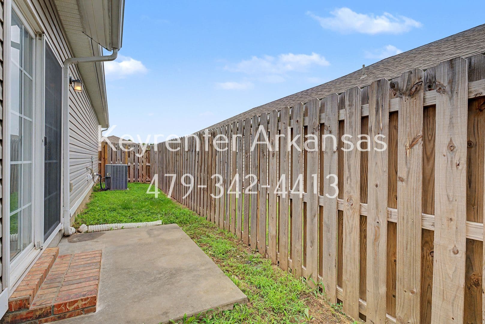 Fayetteville House: 4435 W Pecan St