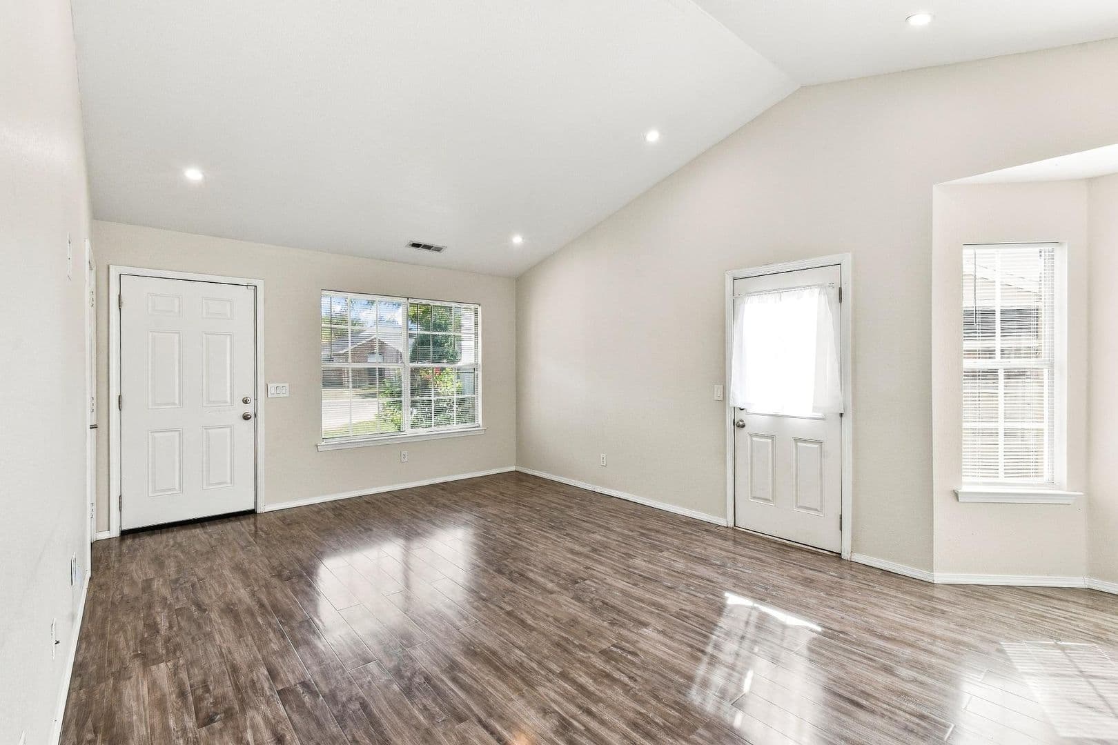 Fayetteville House: 1243 Oleander Lane