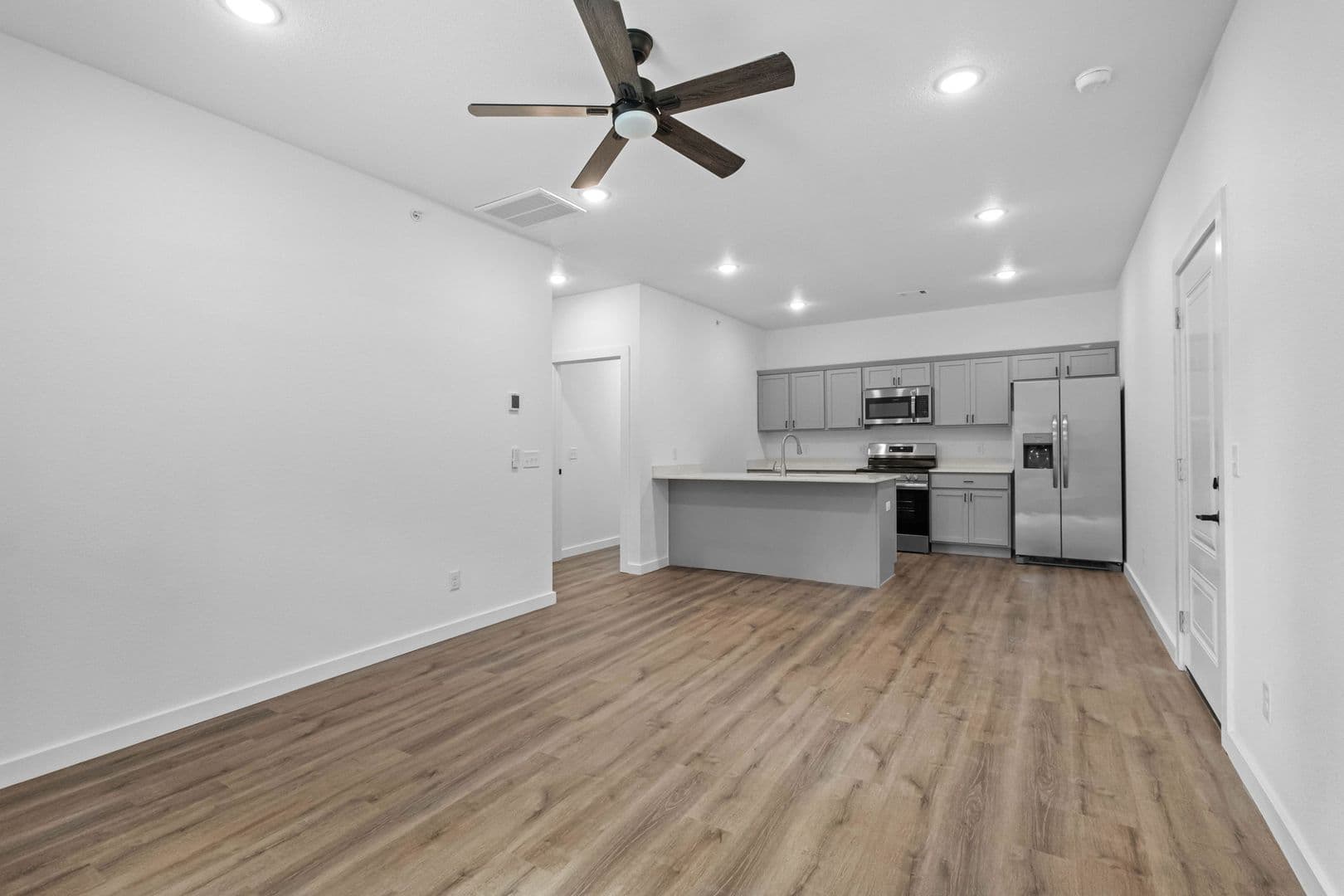 Fayetteville Apartment: 1096 S Bacardi Ave