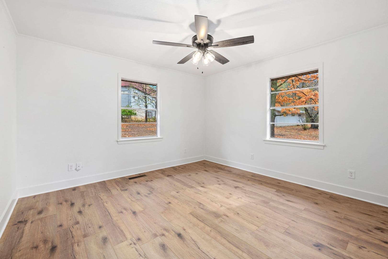 Fayetteville House: 2096 Box Ave