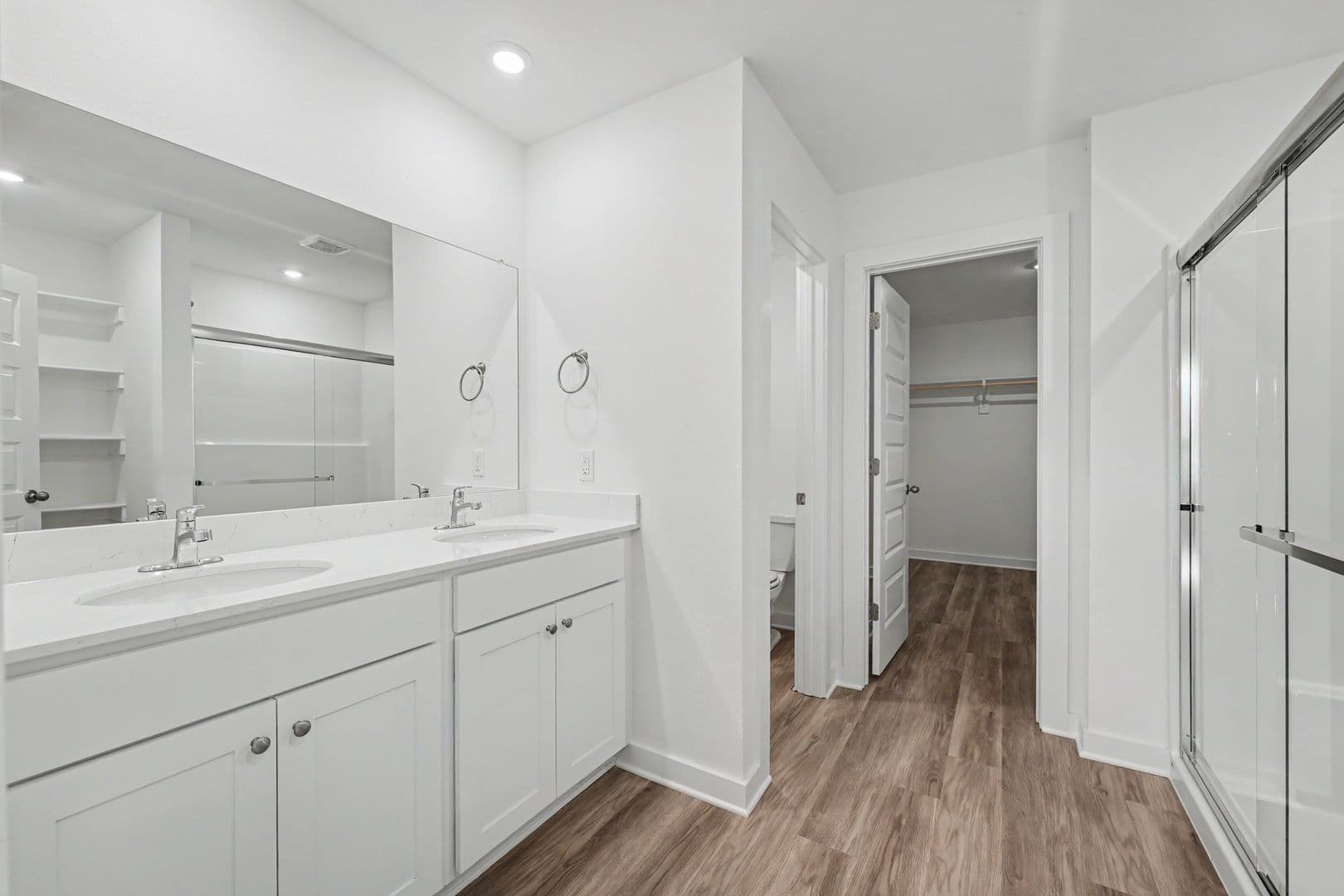 Fayetteville House: 4560 W Triangle St