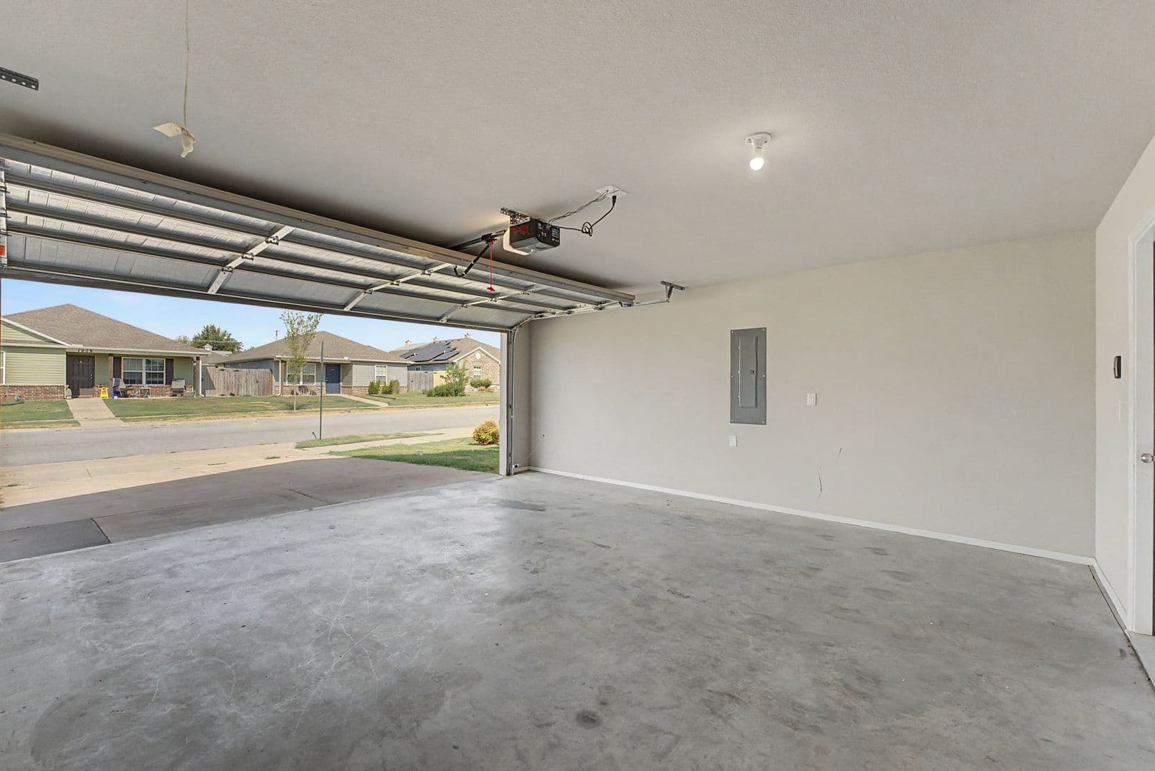 Fayetteville House: 1236 S Nighthawk