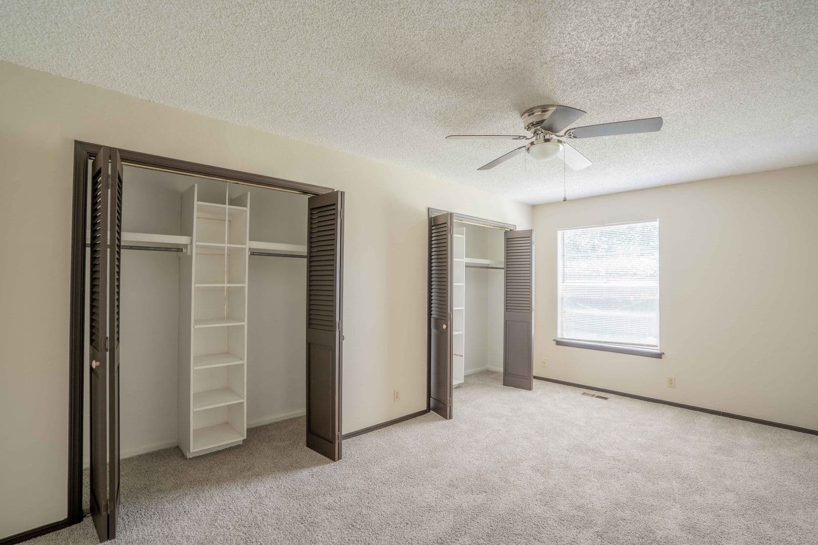 Broken Arrow Apartment: 2321 W Galveston St
