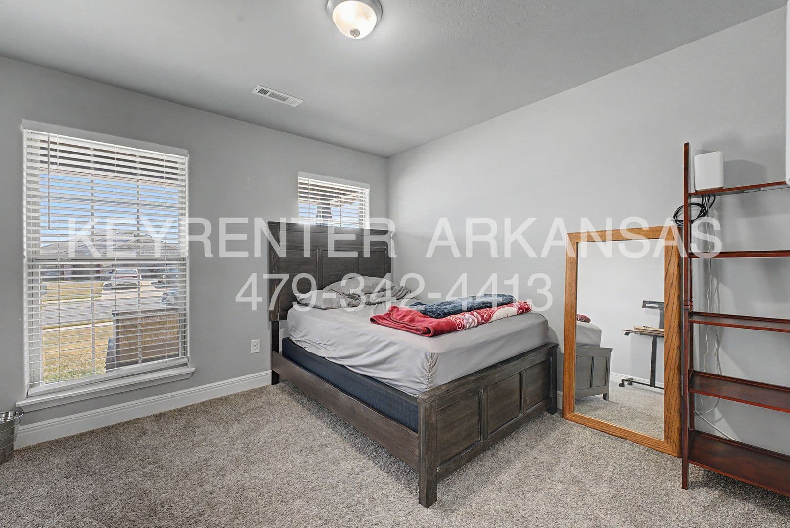 Bentonville House: 6009 NW Silas St