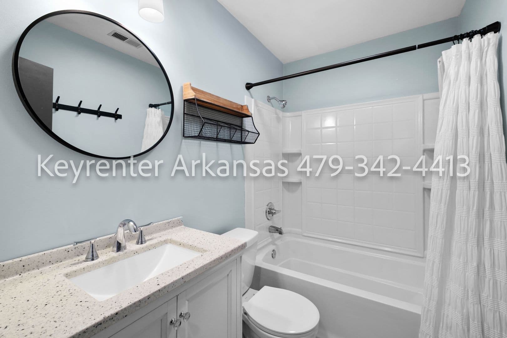 Fayetteville House: 4480 E Trough Spring Rd