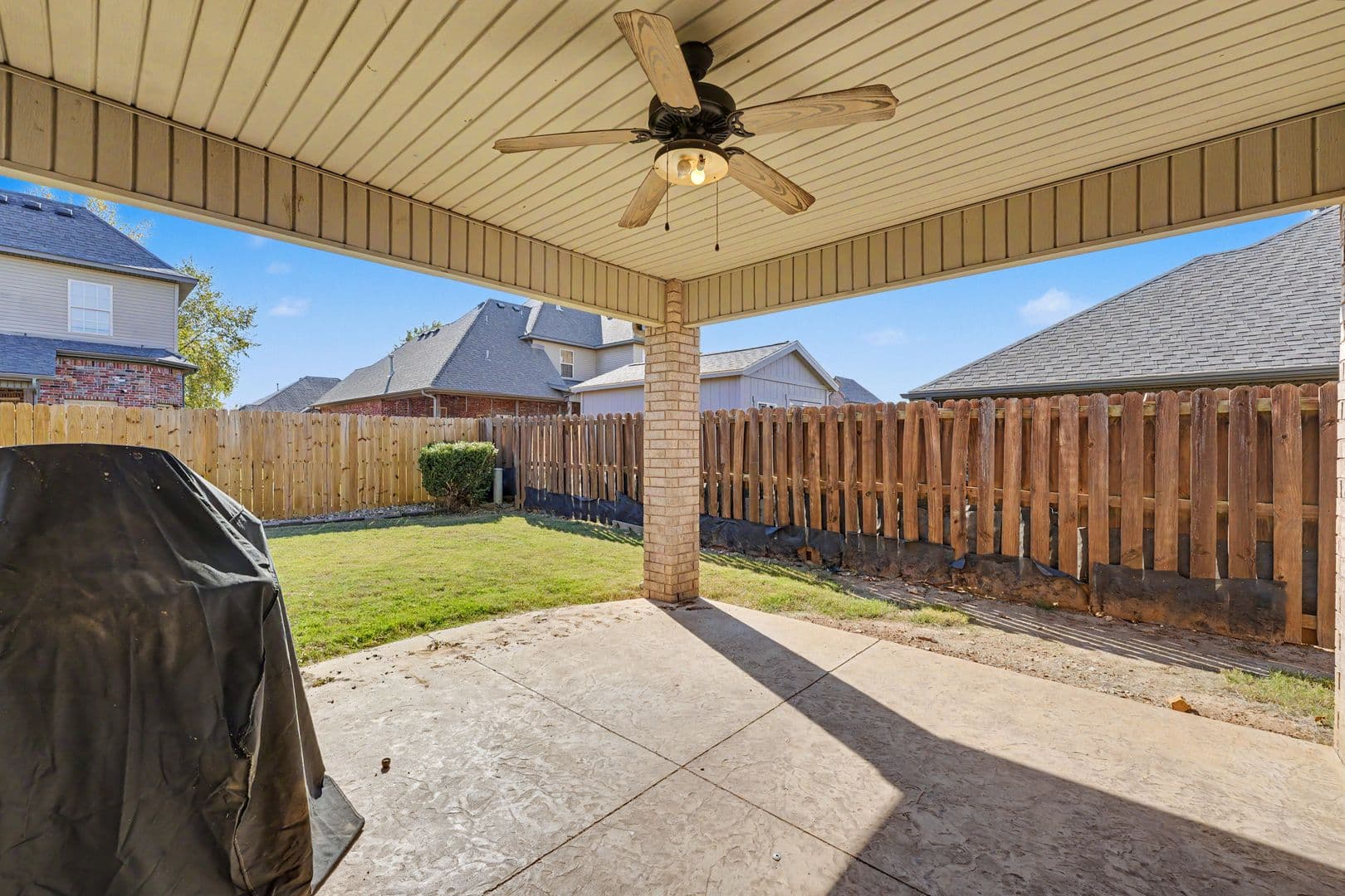 Bentonville House: 4005 SW Grace Farms Rd