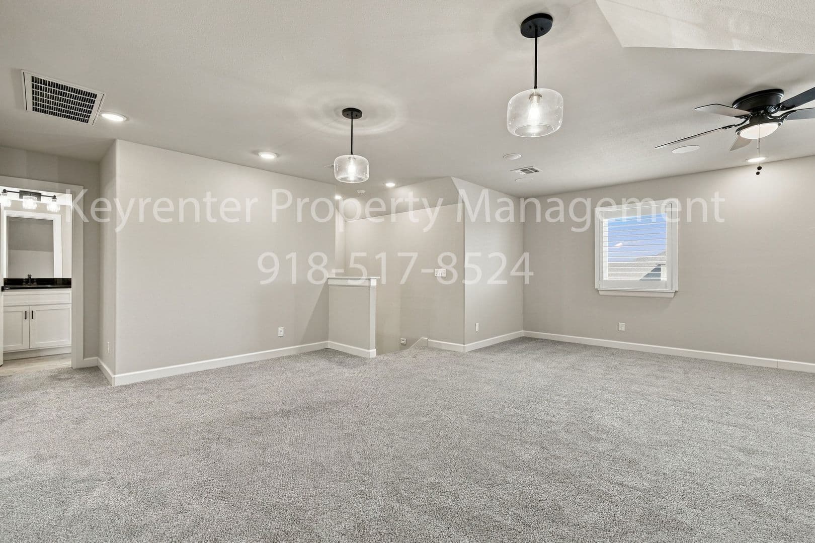 Owasso House: 8202 N 150th E Ave