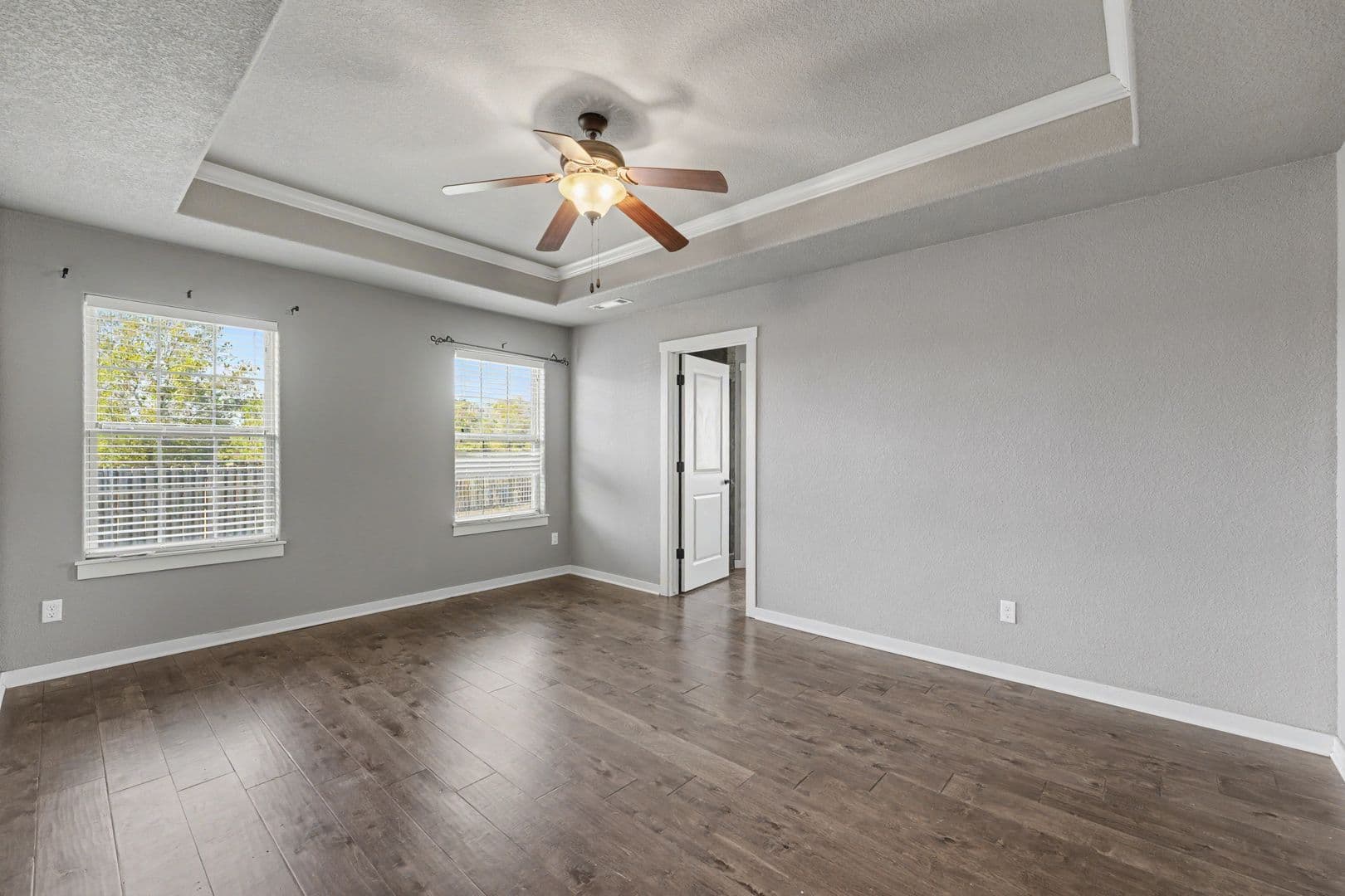 Springdale House: 3862 Kirkbridge Pl