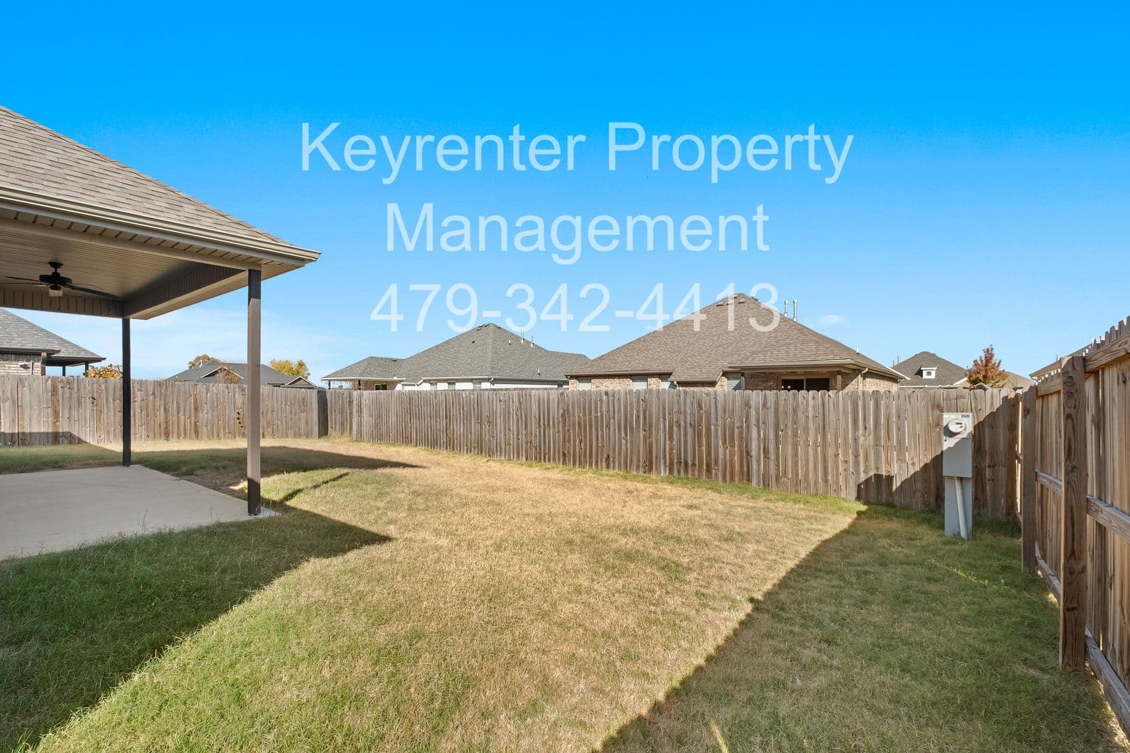 Fayetteville House: 4532 W Newton Ave