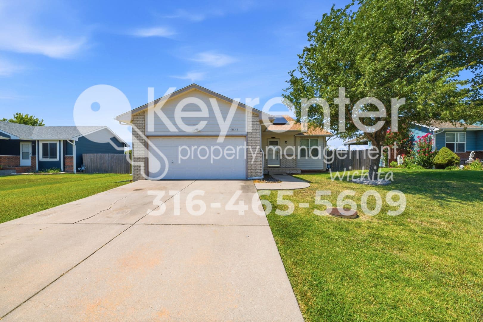 Mulvane House: 1823 N Country Walk Ln