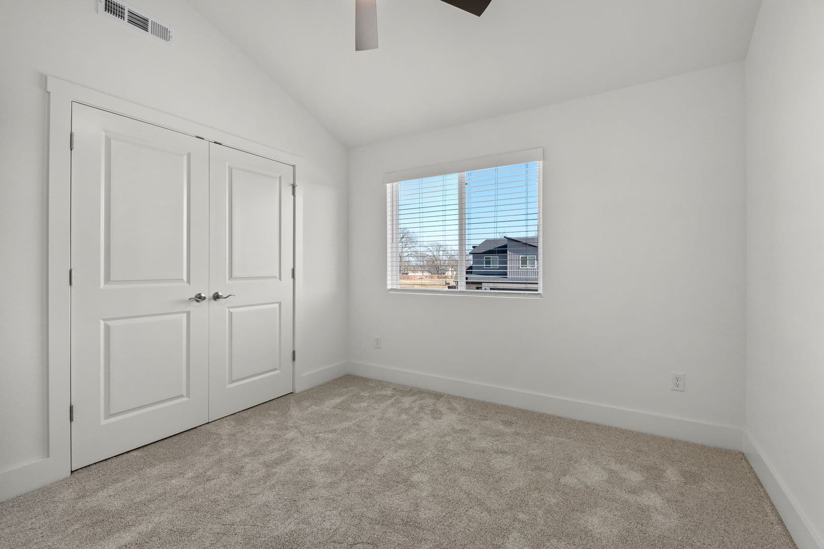 Centerton Townhome: 721 Sun Meadows Loop
