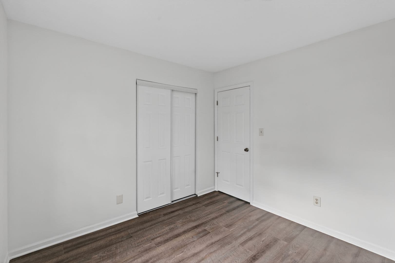 Indianapolis House: 8937 Summer Walk Dr E