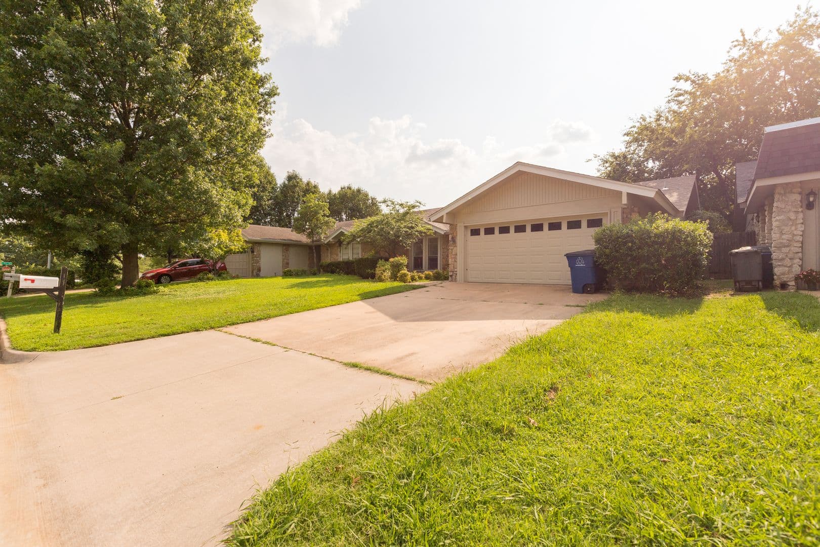 Tulsa House: 7030 S Indianapolis