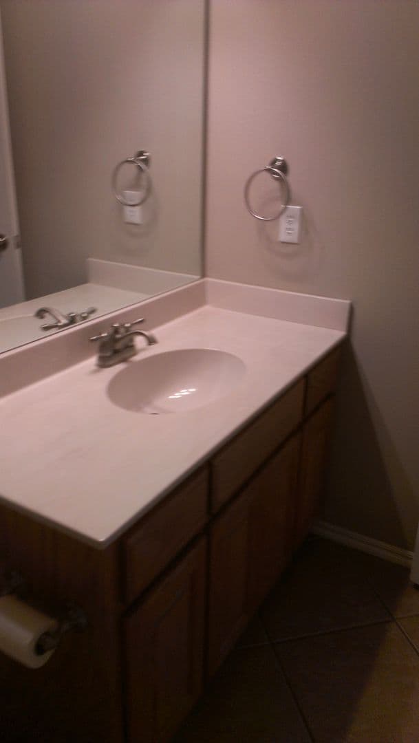 Jenks House: 2005 W 119th St S